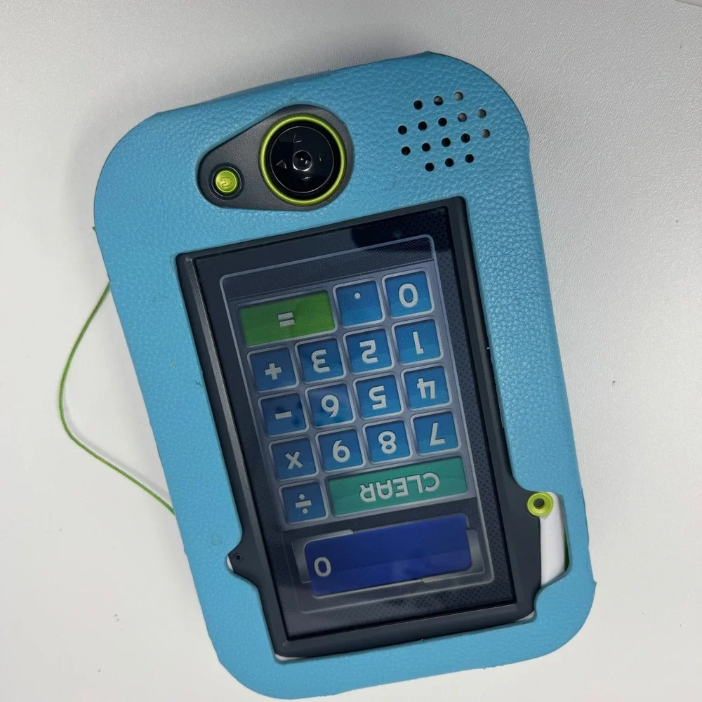 LeapFrog LeapPad Platinum Kids Tablet Green White with Blue Case and Jake Game